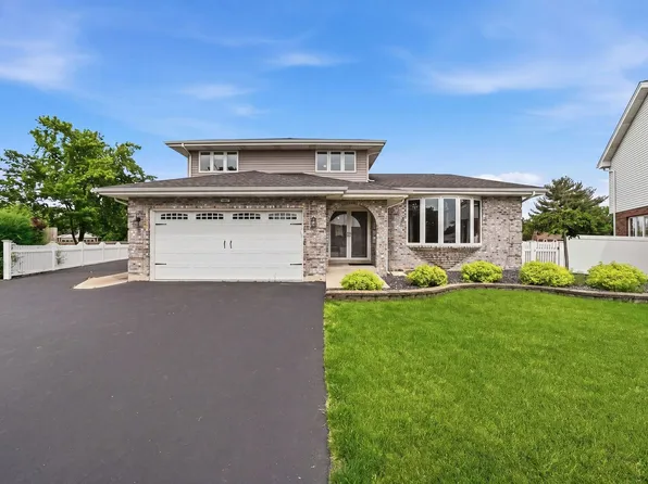 14807 Becky Ct, Oak Forest, IL 60452