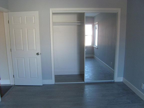 3rd image of 19849 Archwood St