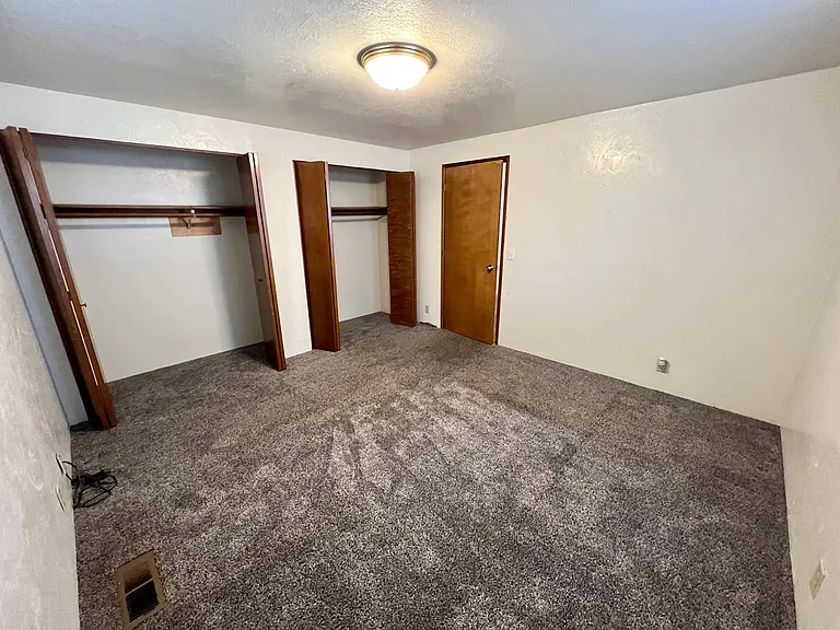 834 Olympic Ave — Photo 8