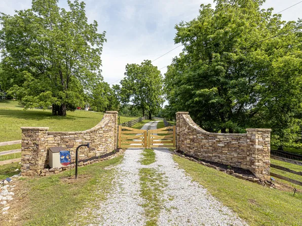 4451 Dugger Rd, Culleoka, TN 38451