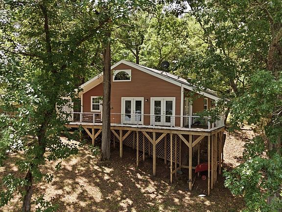 3rd image of 125 County Road 3162