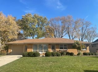 604 Bevan Dr W, Joliet, IL 60435