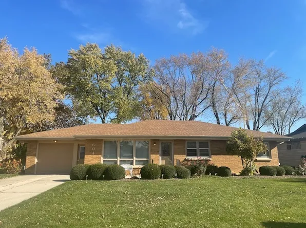 604 Bevan Dr W, Joliet, IL 60435