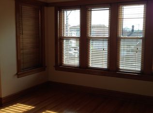 2819 N Marmora Ave #201, Chicago, IL 60634