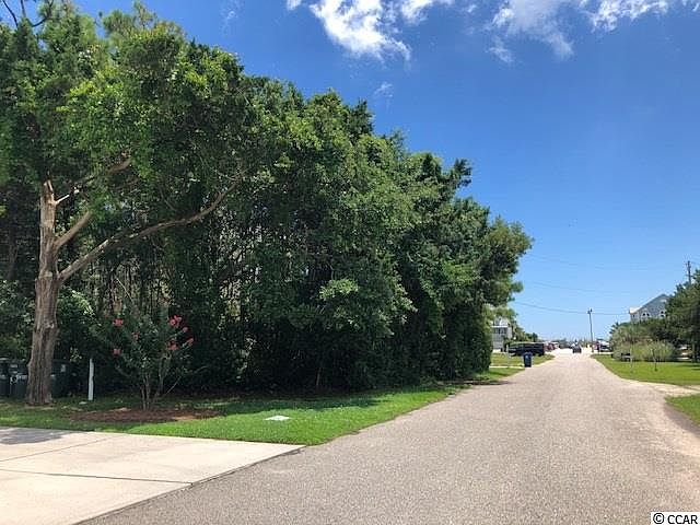 1st image of 206 10th Ave N