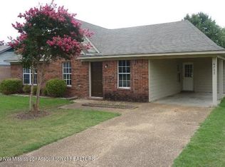 6702 Pleasant Acres Dr, Olive Branch, MS 38654