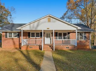 234 Ferndale Dr, Boiling Springs, SC 29316