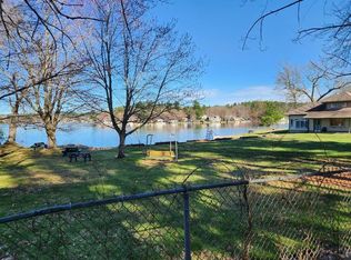 3 Chase St, Derry, NH 03038