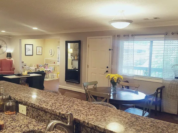 555 N Dean Rd, Auburn, AL 36830