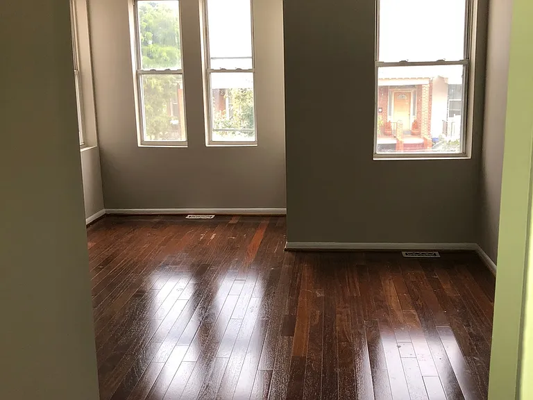 1203 I St NE — Photo 6