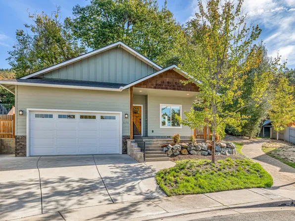 1175 NE Bonny Doon Ln, Grants Pass, OR 97526
