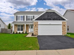 590 Greystone Ln, Bolingbrook, IL