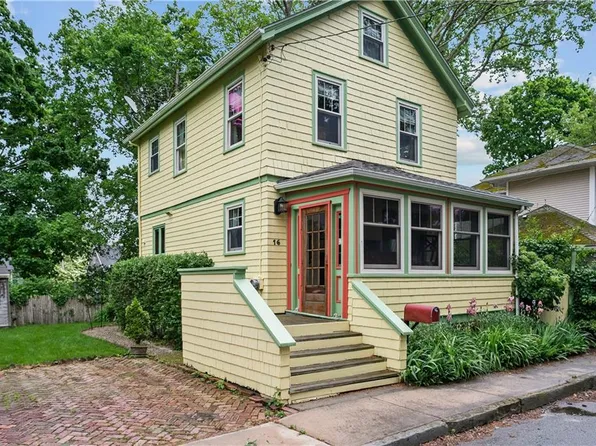 16 Findlay Pl, Newport, RI 02840