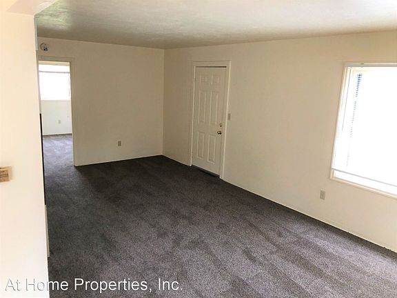 5th image of 528 NW Kings Blvd #9132694