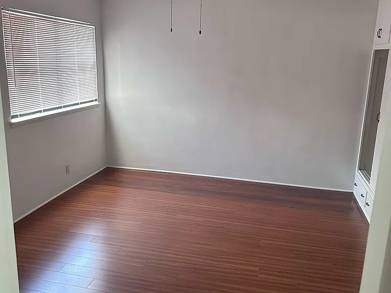 54 Diamond St — Photo 11