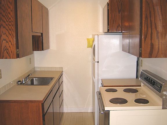 Sample Kitchen- Apt. Has New Appliance