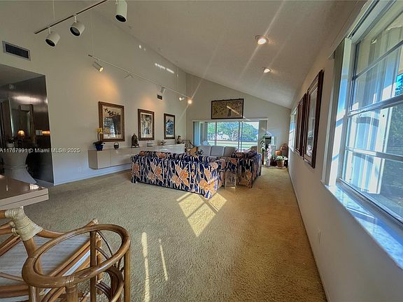 5th image of 8760 Holly Ct APT 204