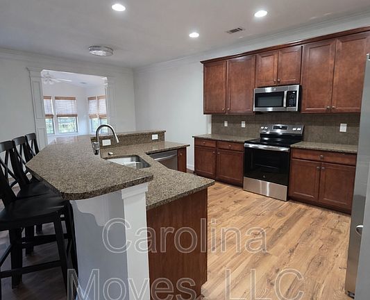 5th image of 314 Park Ridge Cir
