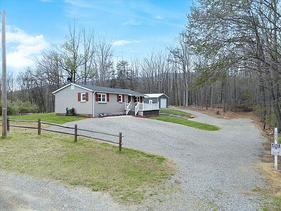 2nd image of 5620 Carter Ln