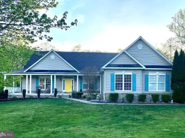 325 Gentle Breeze Cir, Fredericksburg, VA 22406