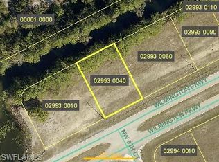 911 Wilmington Pkwy, Cape Coral, FL 33993