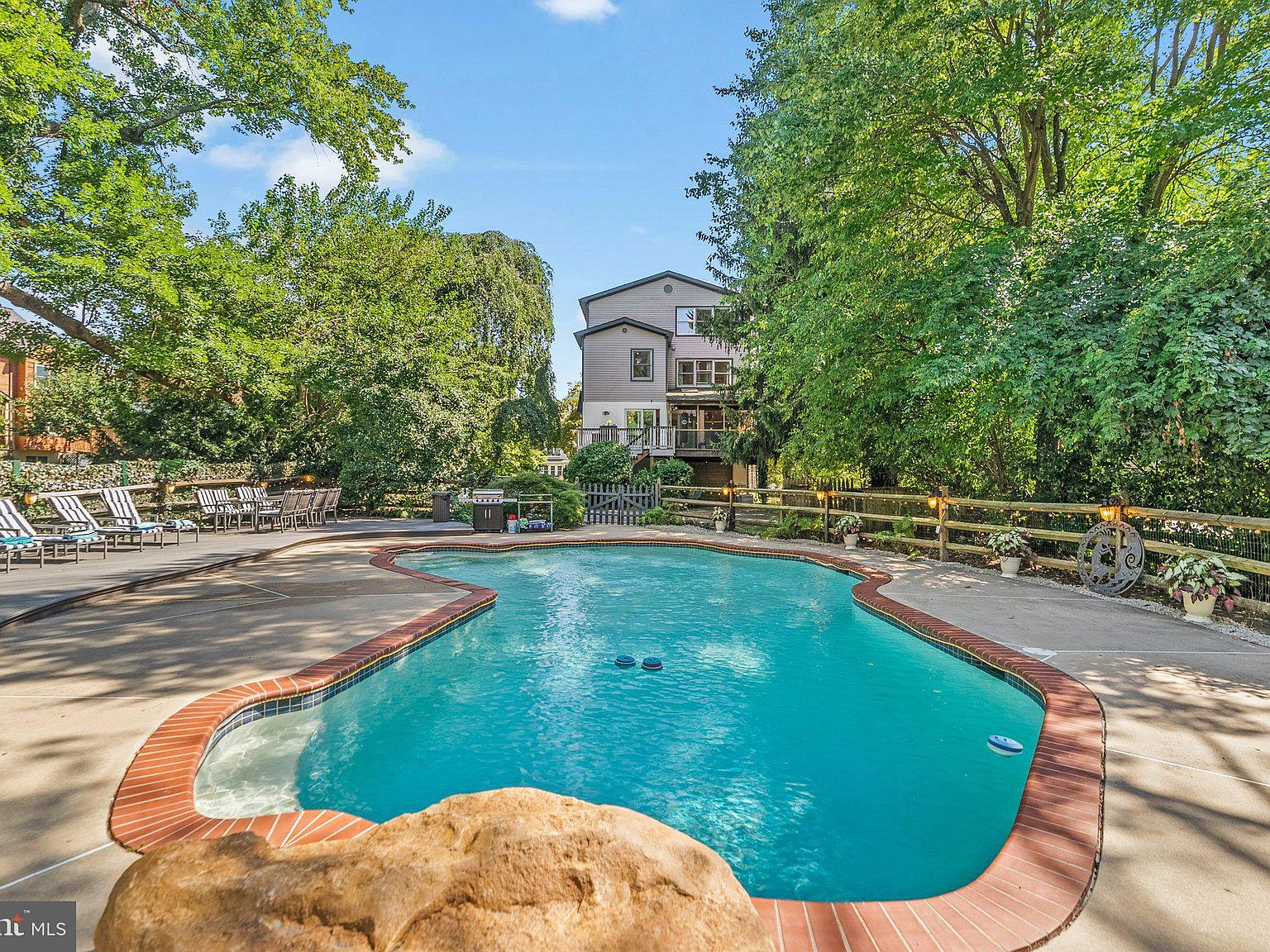 7 Elmwood Ave, Narberth, PA 19072 Zillow