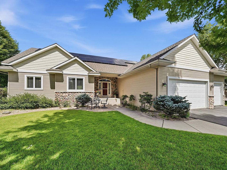 1st image of 868 Bavaria Hills Ter