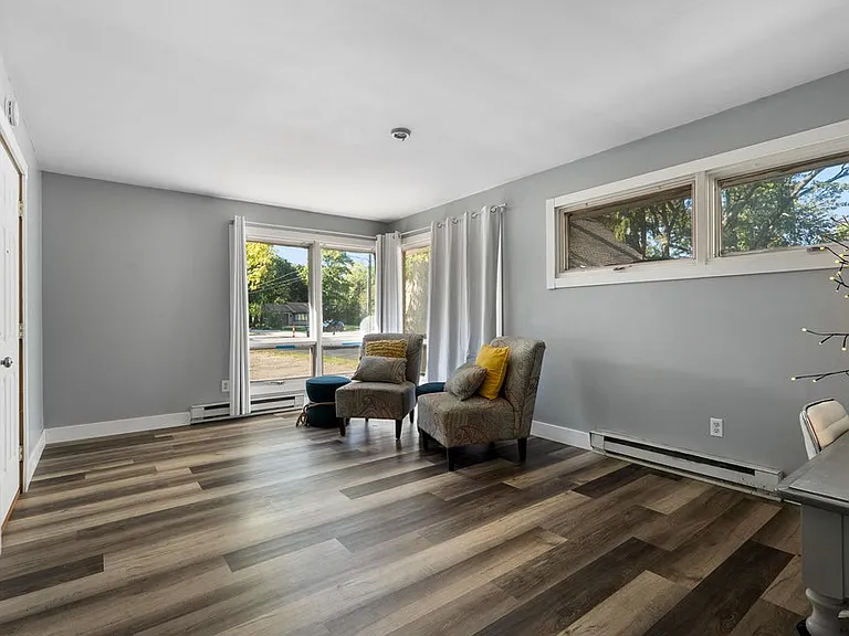3831 Portage St #B — Photo 3
