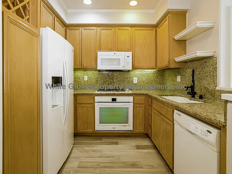 832 S Boulder Pl — Photo 6