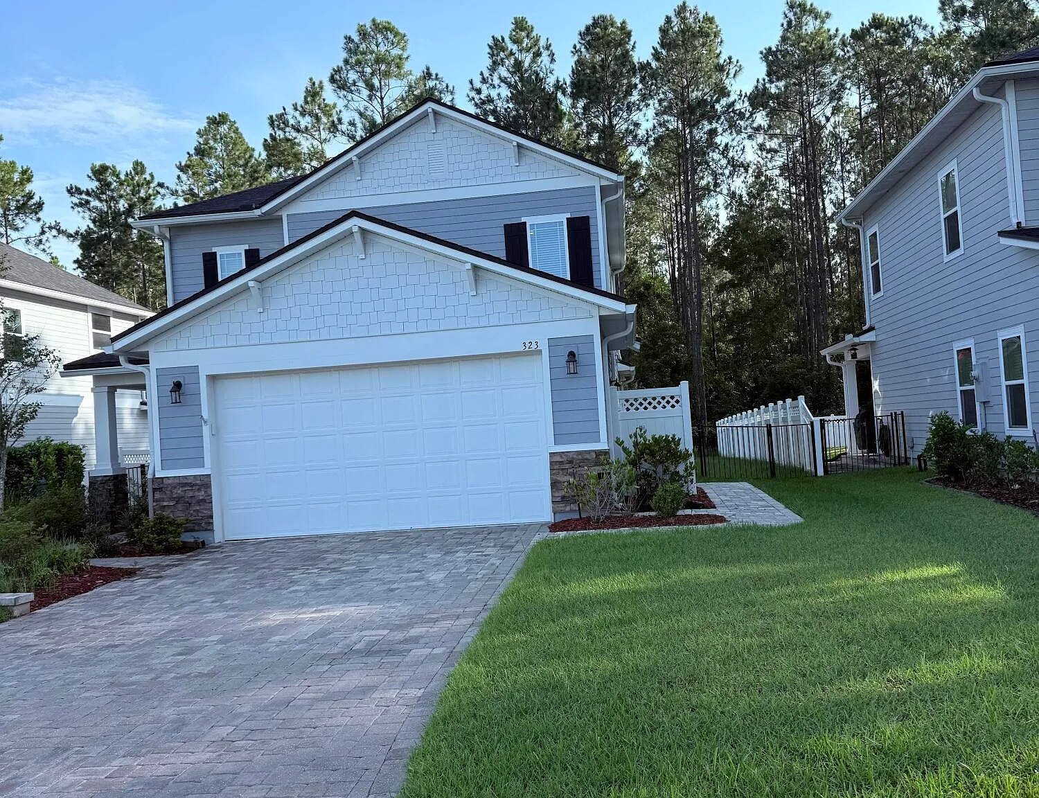4 bed, 2.5 bath, 2035 sqft, $2,800 — Photo 3