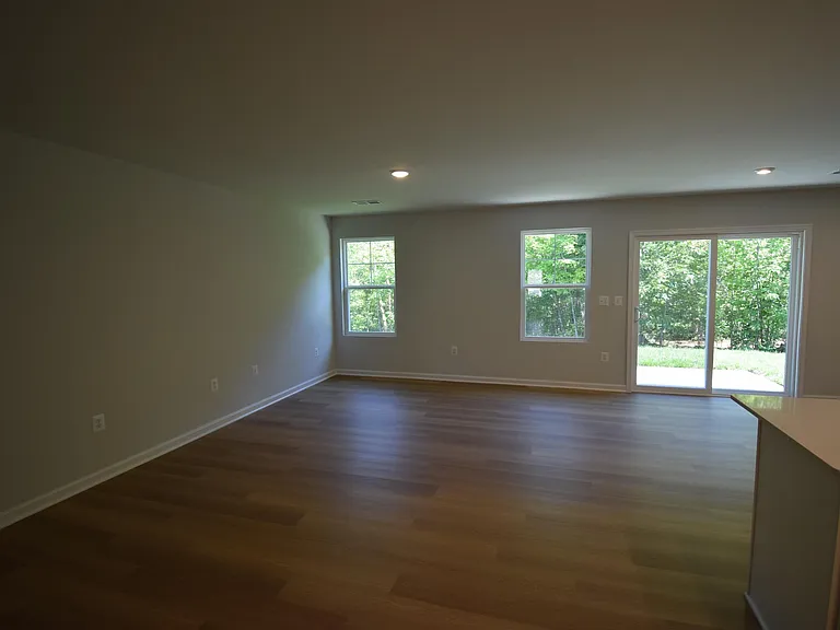 335 Horse Path Dr — Photo 12