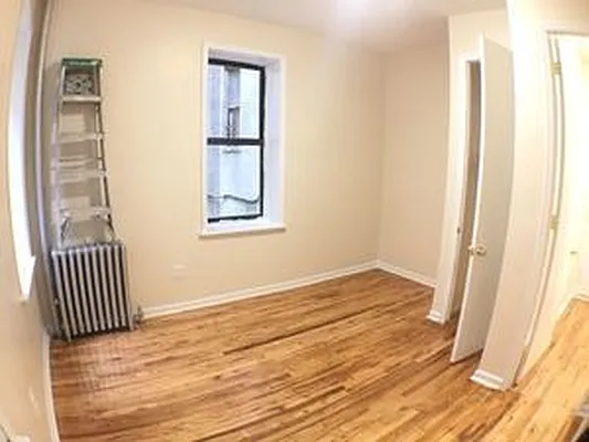 Rented by Lang Realty LLC | media 12