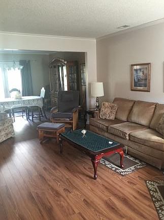 3rd image of 108 Southridge Dr