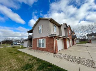 1102 Ravina Dr #2B-2BA, Chatham, IL 62629