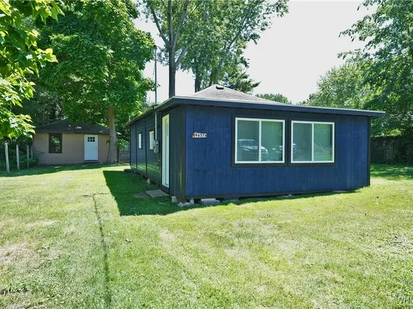 9657 Court St, Angola, NY 14006