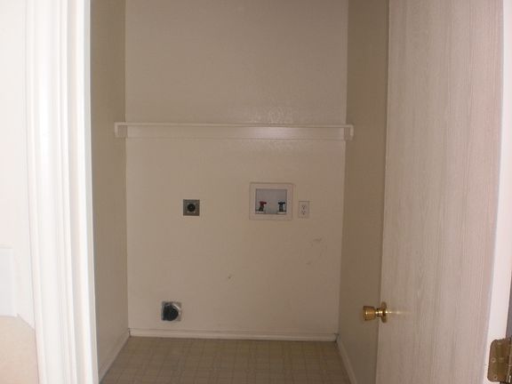 4th image of 3009 Providence Ave