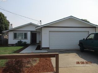 5411 E St, Springfield, OR 97478