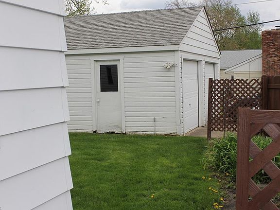 2nd image of 6695 Commonwealth Blvd