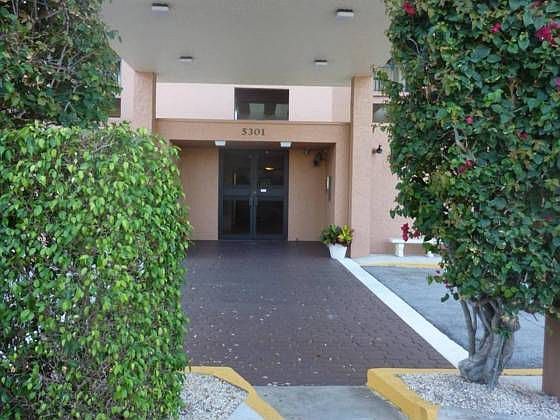 2nd image of 5301 Fountains Dr S APT 605