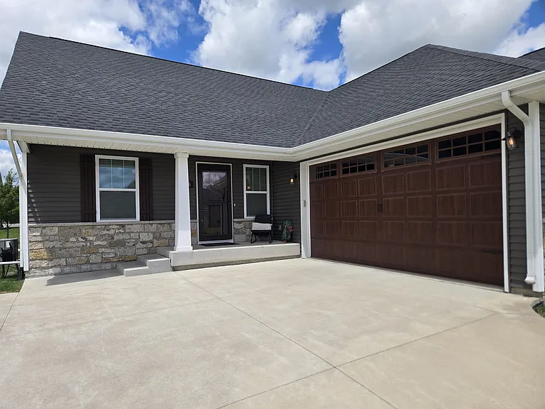 3016 Charissas Pl — Photo 3