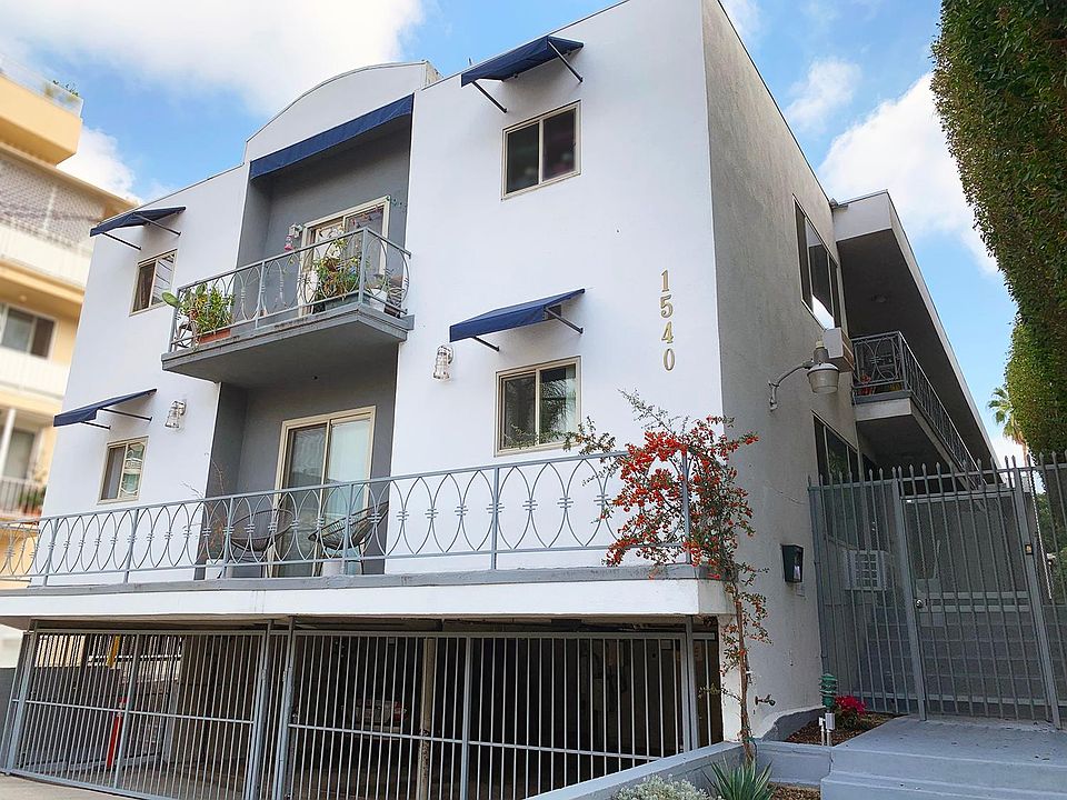 1st image of 1540 N Formosa Ave APT 4