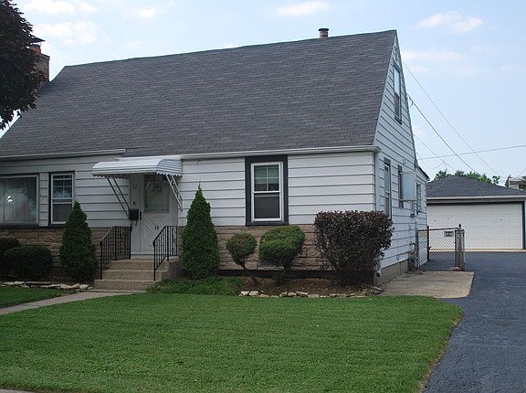 2nd image of 12 Hayes Dr