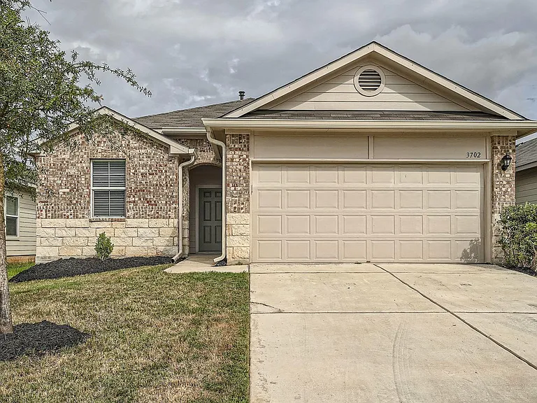 3702 Chappie Ln — Photo 1