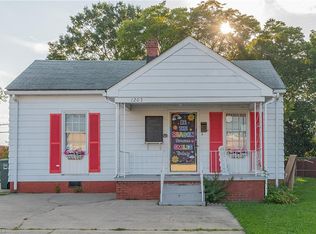 1203 Walnut St, Greensboro, NC 27405