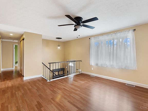 5th image of 9775 Kismet Ct