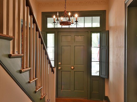3rd image of 4941 Main St