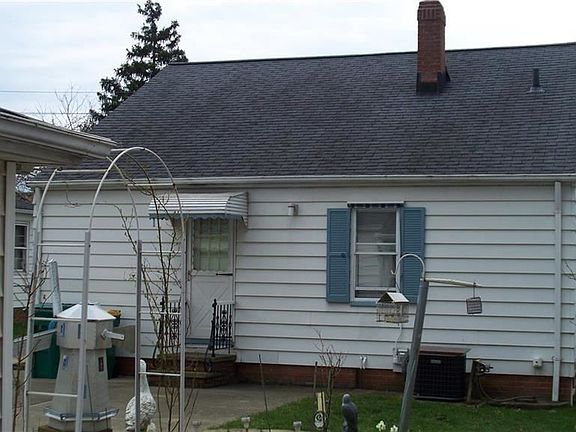 3rd image of 5144 Greenhurst Dr
