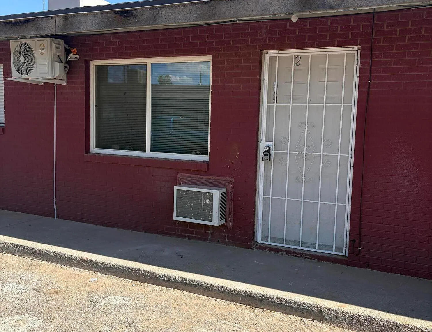 2 bed, 750 sqft, $980 — Photo 1