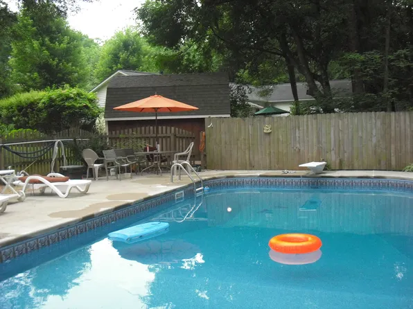 10038 Idlewild Rd, Matthews, NC 28105