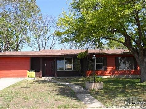 1st image of 615 Pilgrim Dr